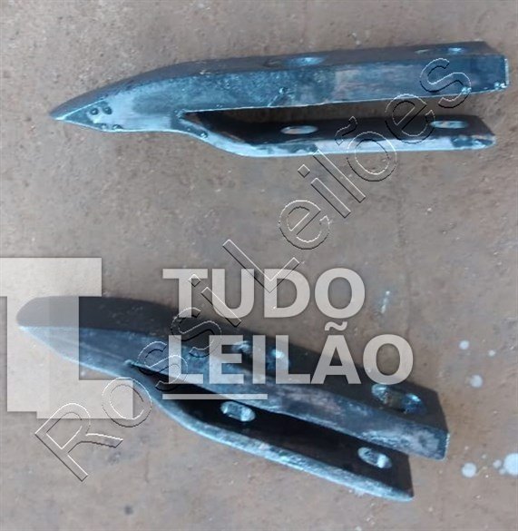 02 Unhas De Pá Carregadeira