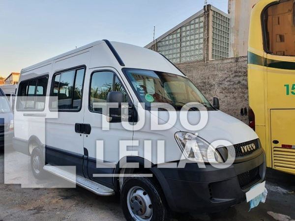 Iveco Daily Chassi 45.170 3.0 Diesel 2014