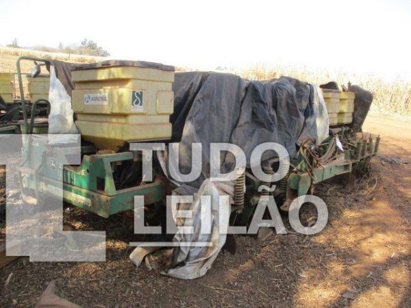 Plantadeira Jhon Deere 9218, 2006