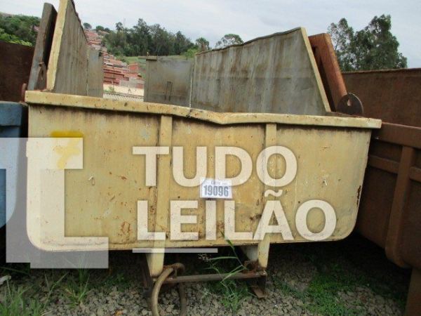 01 Caçamba Para Munck, Cor Branca, Medida 7,00m, 02 Portas Traseiras, Sem Teste