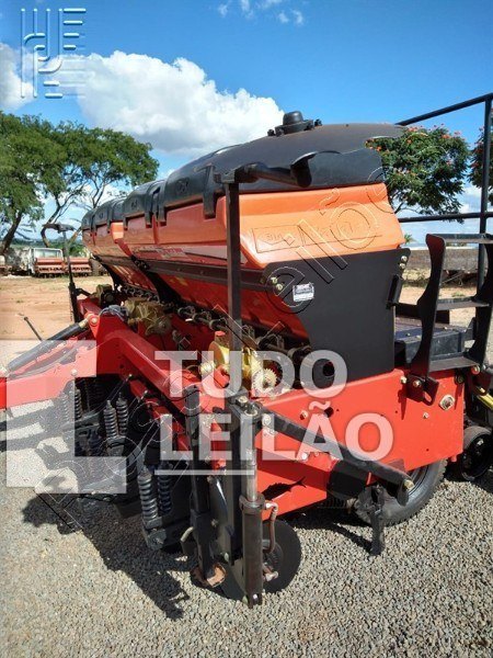 Plantadeira Baldan. 2011 - 9 Linhas