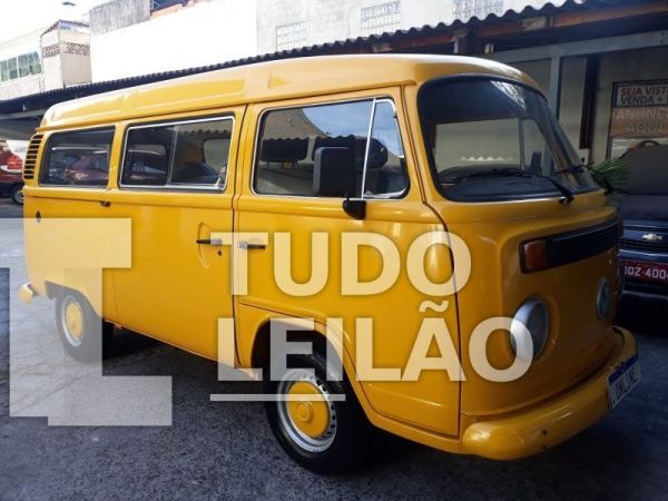 Volkswagen Kombi Carat Gasolina 1998