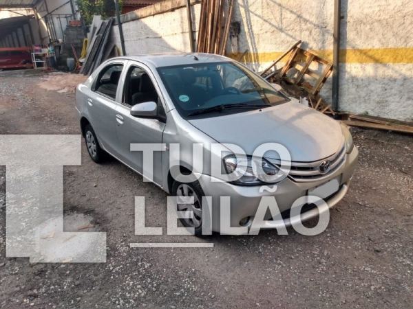 Toyota Etios 1.3 Flex 2014