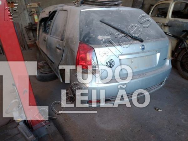 Fiat Palio Fire Flex 2006 (Sucata)