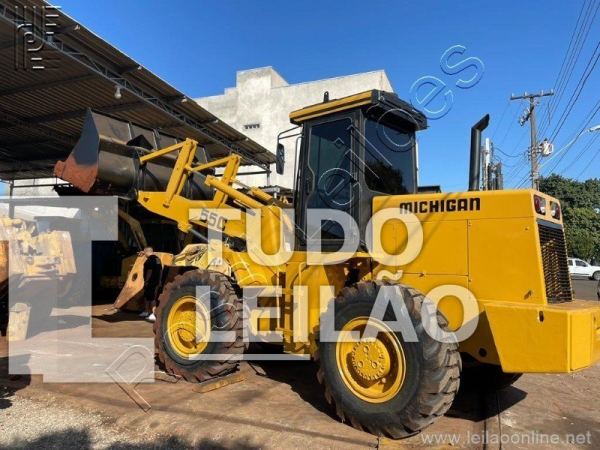 Pá Carregadeira Michigan. Mod.55C 1991 - Gabinada. Com Ar Condicionado