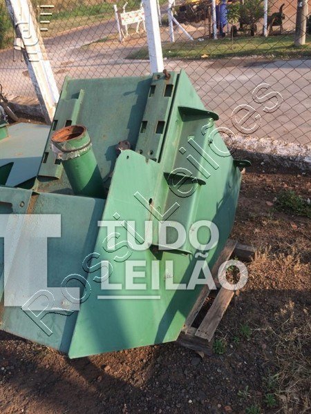 John Deere E . 3520 2012