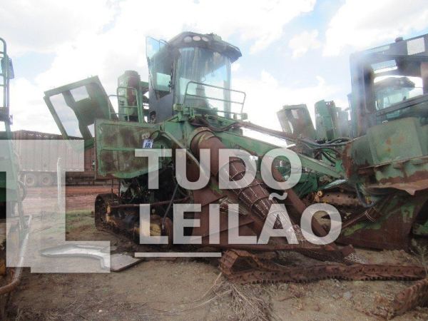 Colhedora J. Deere Colh Nw 3520 - 2011