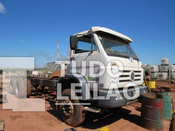 Volkswagen 26.260 8x4 4 Eixos Diesel 2003