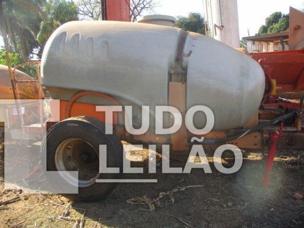 Jac To 4.000 Lts. - Loc: Severínia/sp