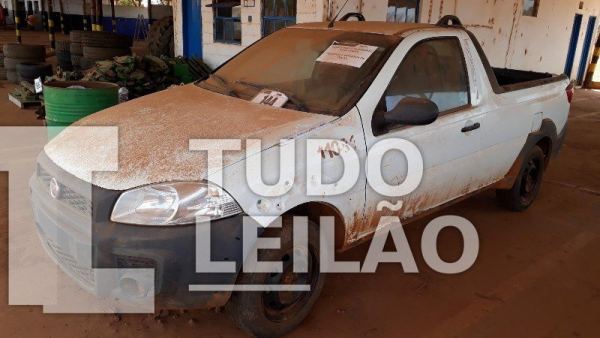Fiat Strada 1.4 MPI Fire Flex CE 2015