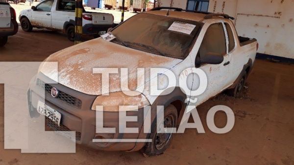 Fiat Strada Celeb 1.4 MPI Fire Flex CE 2015