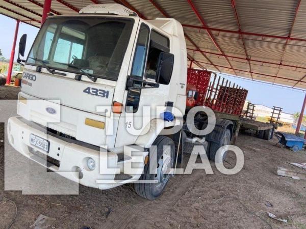 Ford Cargo 4331 2004