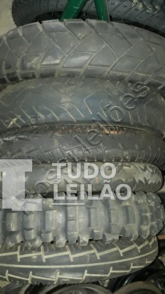 6 Pneus De Moto Usados