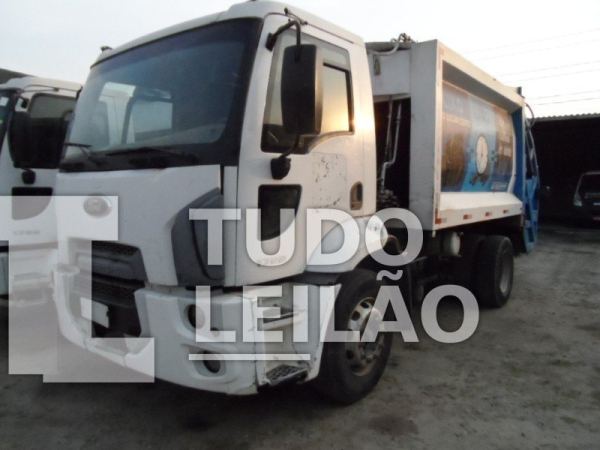 Ford Cargo 1215 Diesel 2011