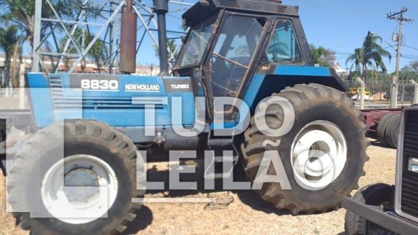 Ford 8830 2000