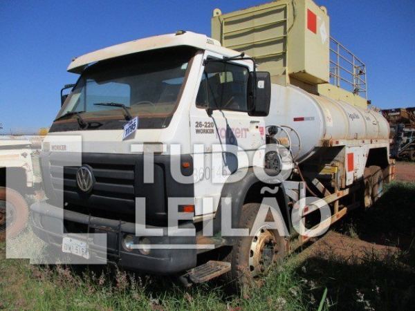 Volkswagen 26.220 6x4 3 Eixos Diesel 2007
