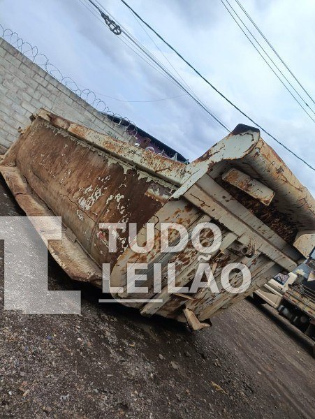 Caçamba Rossetti Meia Cana