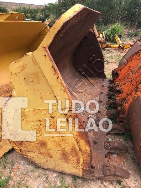 Caterpillar R 966
