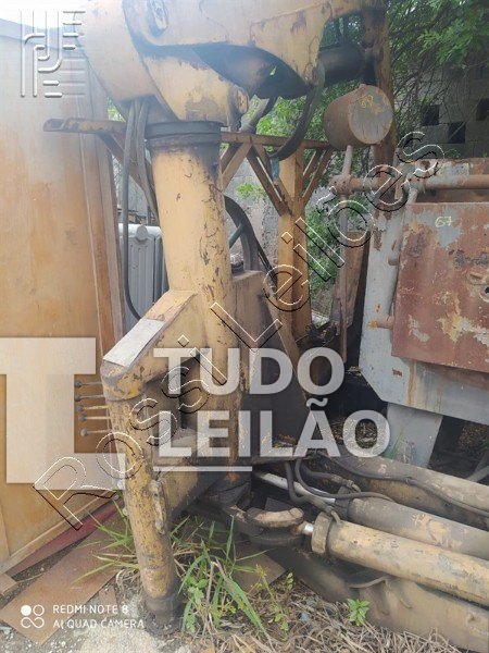 Munck Hima. Capacidade 3,0 Toneladas