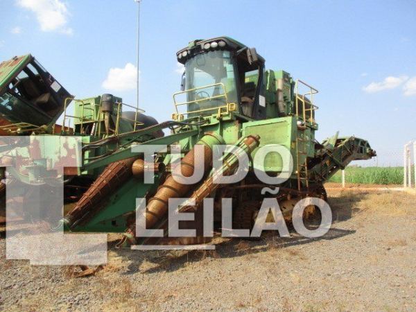 Colhedora J. Deere 3522 2L, 2013