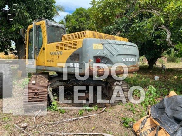 Volvo 240B Lc. Parou . Necessita Reparo Nas Unidades Injetoras