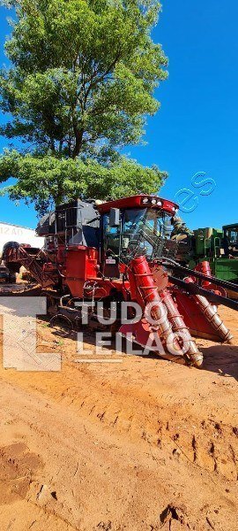 Case E 8800 2015