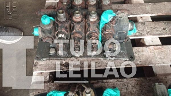 Comando Hidraulico Para Retroescavadeiras 4 Sessões