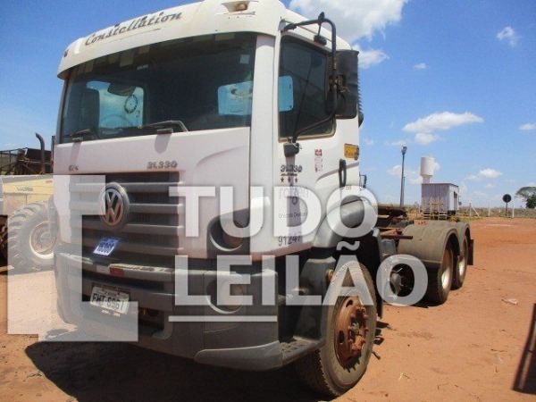 Volkswagen 31.330 E Constel 6x4 Diesel E5 2012