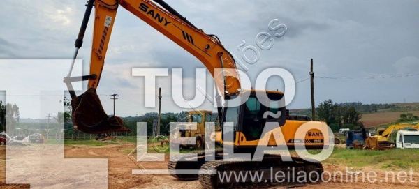 Escavadeira Sany SY215C 2015
