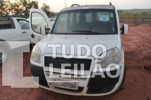 Fiat Doblo Essence 1.8 Flex 2016