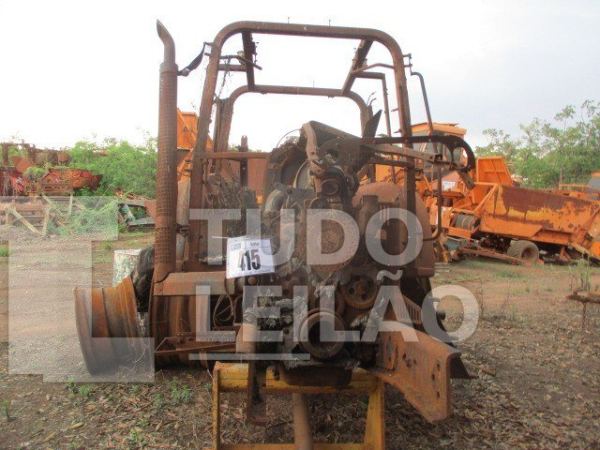 Trator Queimado Jd 6146J, Sf