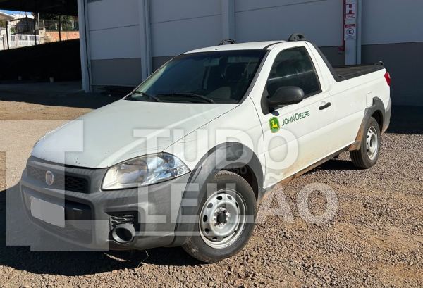 Fiat Strada 1.4 MPI Fire Flex CE 2015