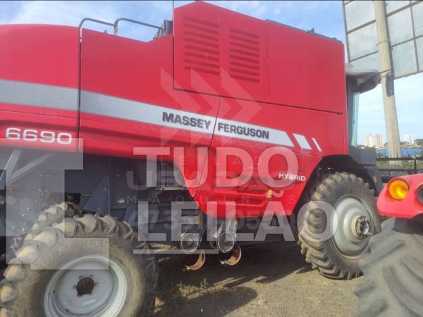 Massey Ferguson 6690 2022