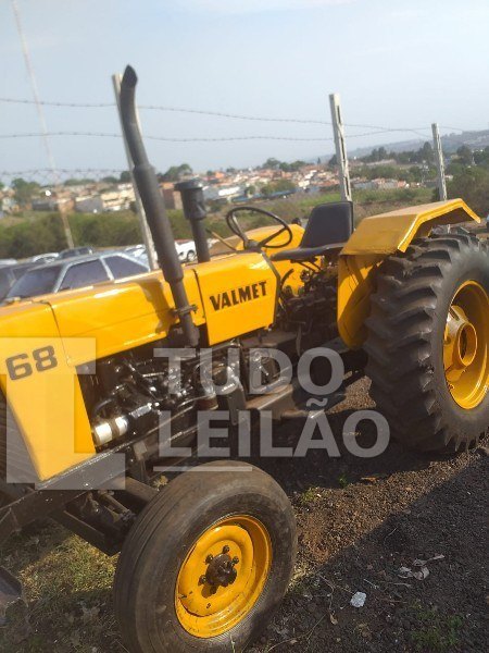 Trator Valmet 82