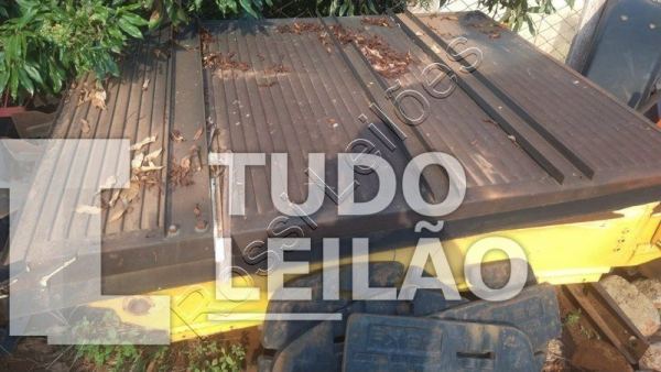 Kit Caixa De Peneira E Bandejão. New Holland. Para Colheitadeira Tc 59. Em Bom Estado