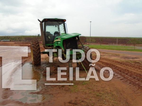 Trator John Deere 7225 J, 2011