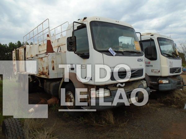 Volvo Vm 260 6x4 Diesel 2011