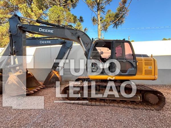 John Deere 200G 2022