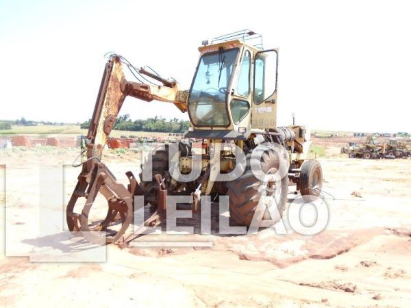 Trator Valtra 1280 Pcr 4X4, 2006