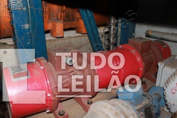 2 Motovibradores Vimot De 1 Hp, 6 Pólos E 1 Motovibrador Martin De 10 Cv, 6 Pólos