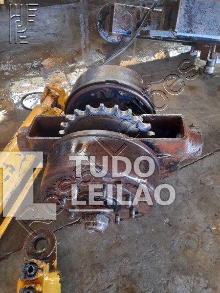 Eixo Dianteiro E Traseiro Para Rolo Compactadores De Pneus