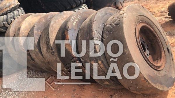 7 Pneus Lisos Com Rodas. Para Rolo Compactador 11.00 X 20