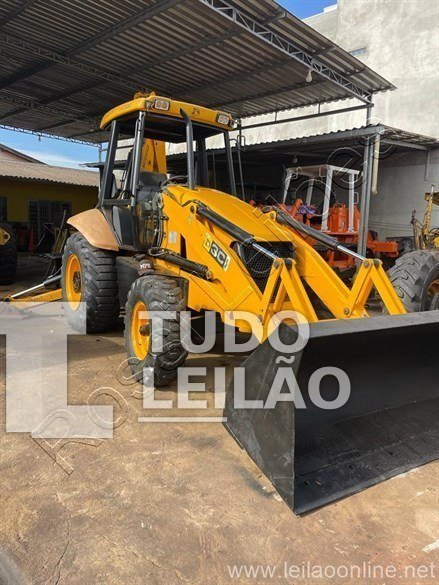 Retroescavadeira Jcb 3C 4X2 2009