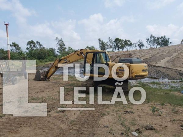 Escavadeira Komatsu Pc 200 2007