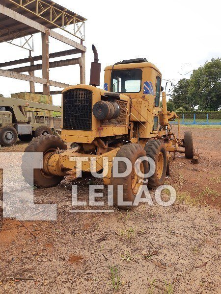 Motoniveladora Hubber Warco. 140S. 6x4. Cabine Fechada. Diesel. Motor Scania