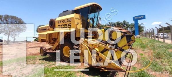 Colheitadeira New Holland Tc55, 99, 8.000hrs , Plataforma 15p