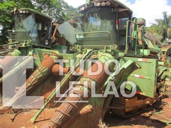 Colhedora J. Deere 3522 2L , 2011