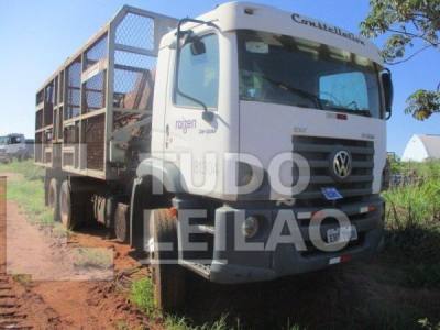 Volkswagen 31.330 E Constel 6x4 Diesel E5 2011