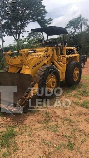 Pá Carregadeira Michigan. 75III. Torque 28.000. Freio A Disco. 1987