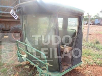 1 Cabina De Colhedora E 2 Capota. - S/fr